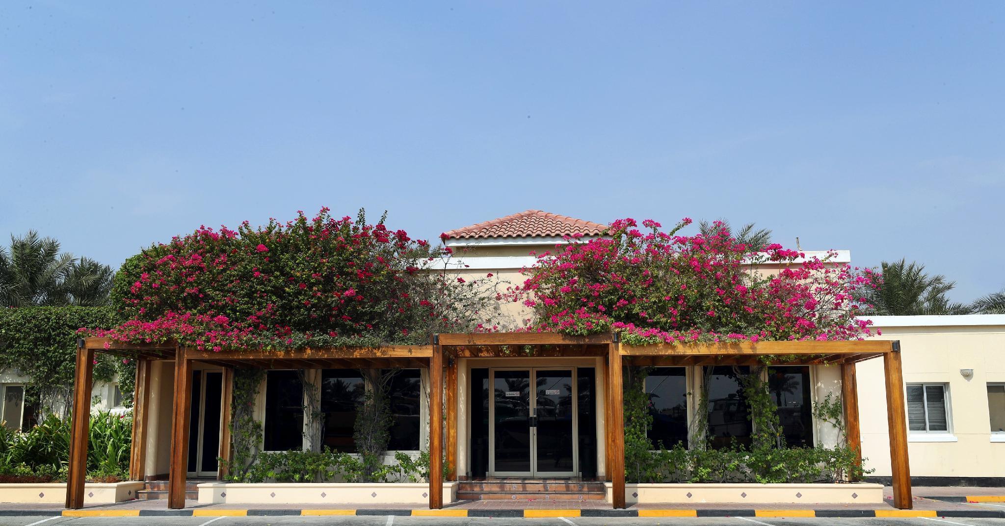 Albander Hotel & Resort Sitrah Exterior photo