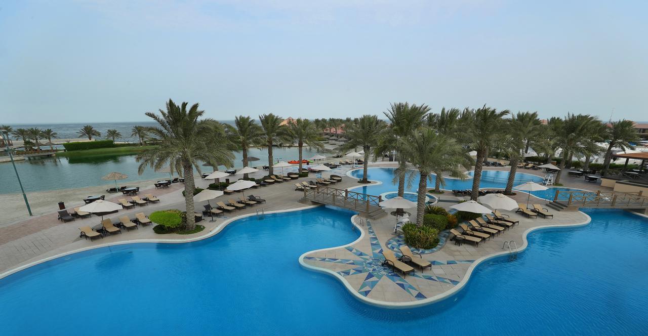 Albander Hotel & Resort Sitrah Exterior photo