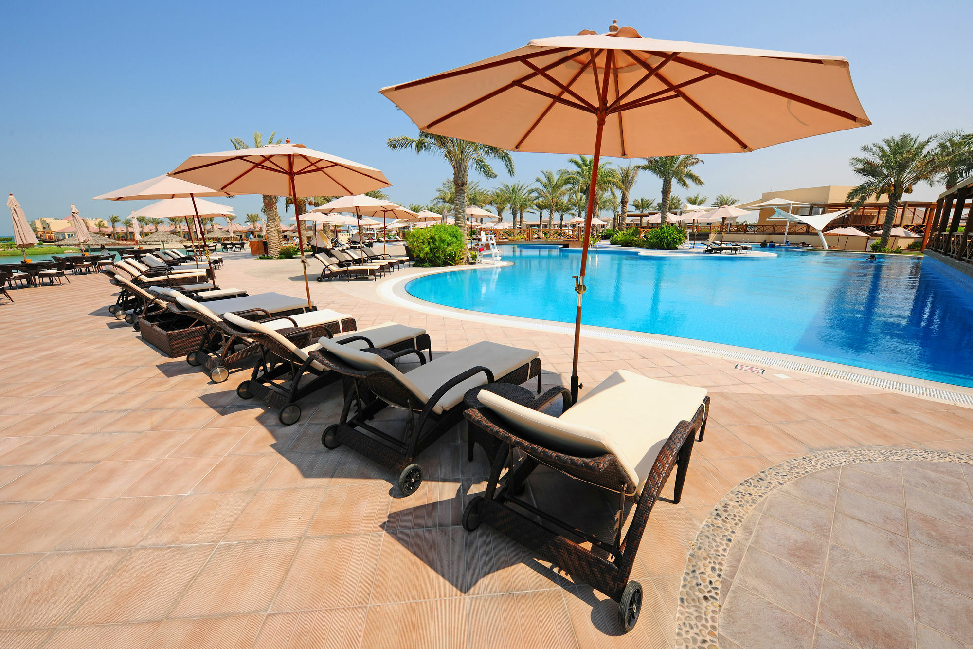 Albander Hotel & Resort Sitrah Exterior photo