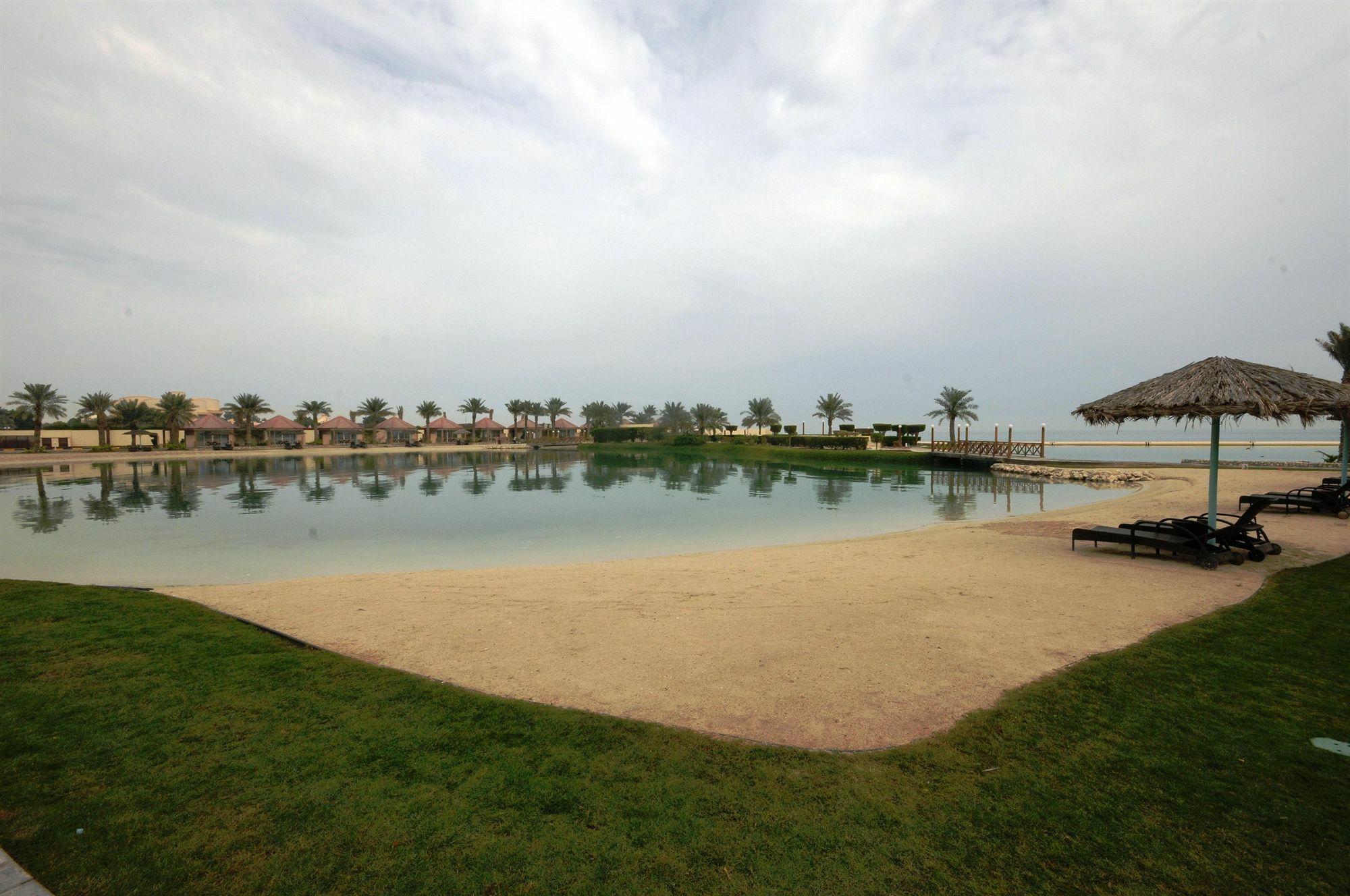 Albander Hotel & Resort Sitrah Exterior photo